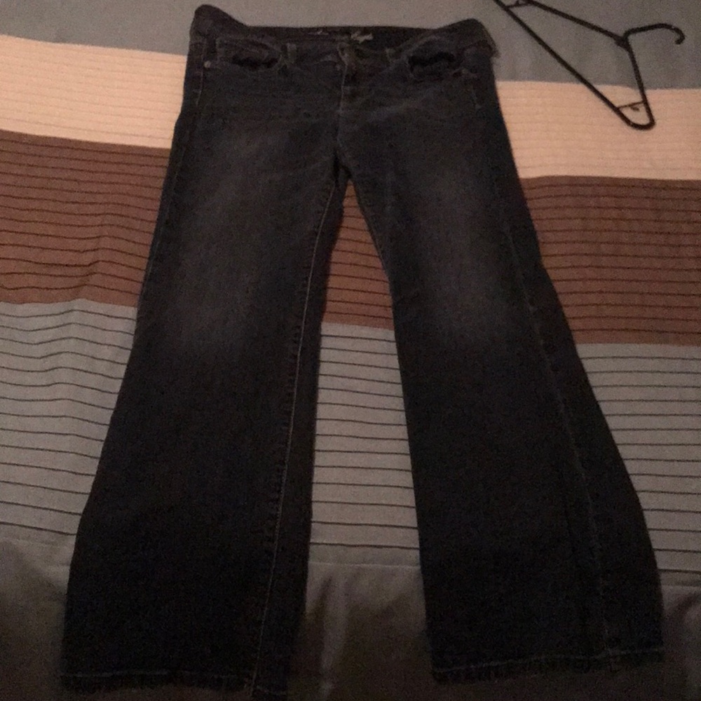 2 pairs of American eagle jeans
